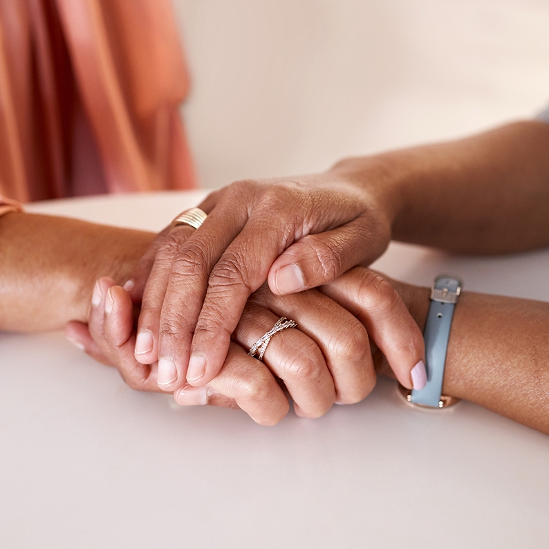 How to Be the Best Caregiver After Cosmetic Surgery